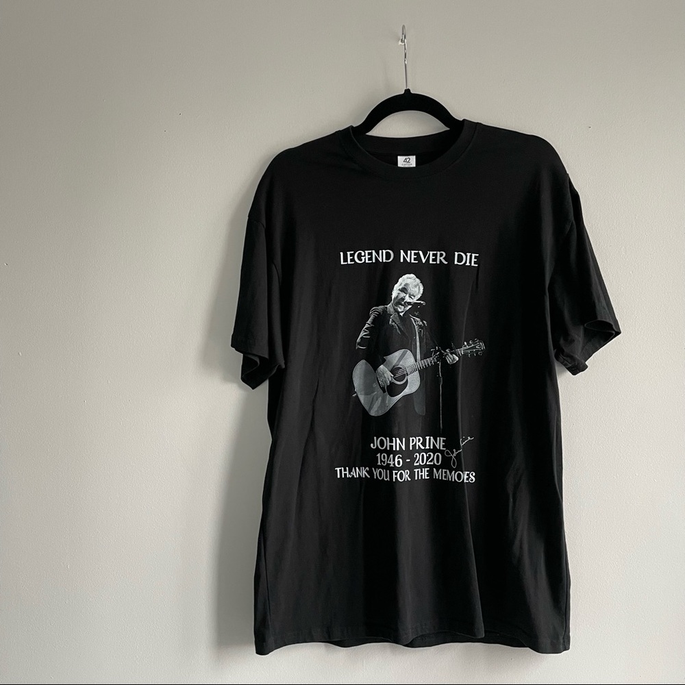 John Prine “Legend Never Die” T-shirt.